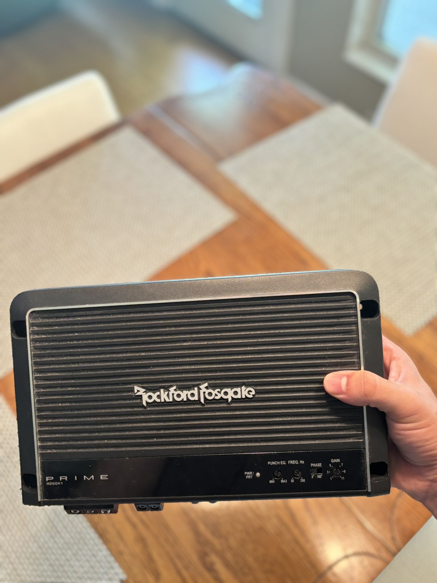 Car stereo amp