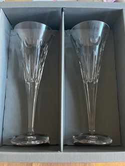 Champagne/ wine glasses