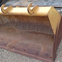 Caterpillar Front Bucket 