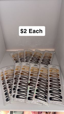 Hair clips $2 each