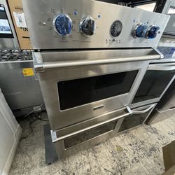 Viking 30” Double Oven In Stainless Steel Used Electric 