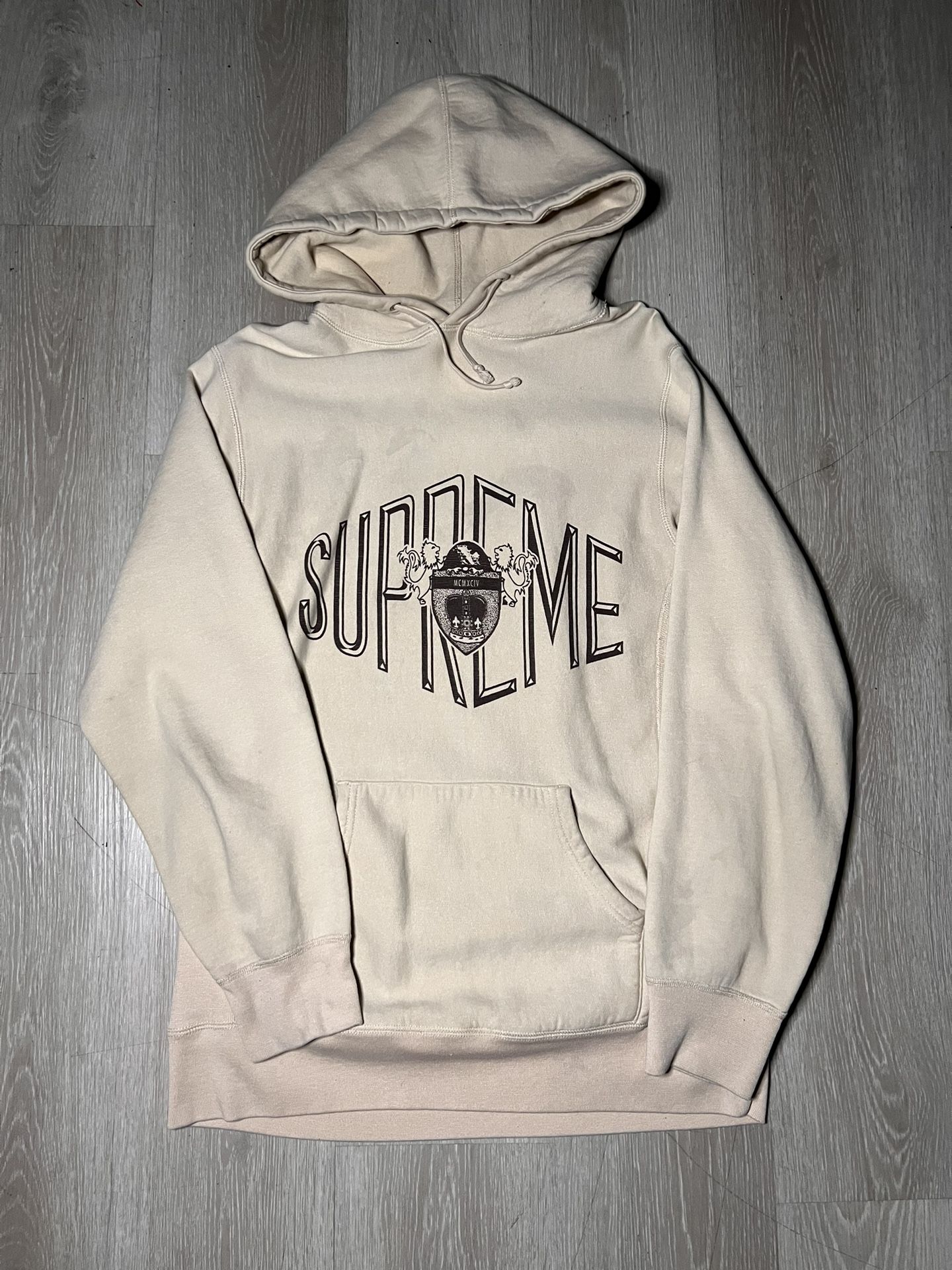 Supreme Hoodie