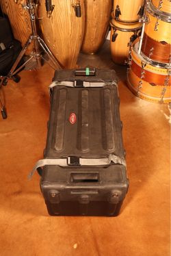 SKB Hardware Case w/ Wheels