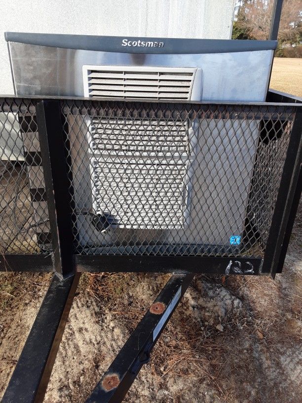 Ice Machine With Storage Bin 