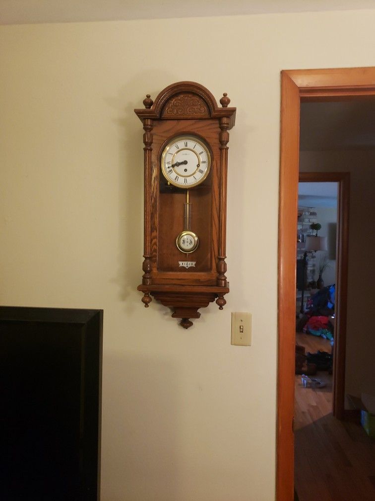 Howard Miller Wall Clock Model: 612-462