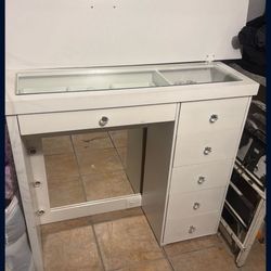 Makeup Vanity