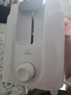 Compact 2-Slice Toaster – Works Great