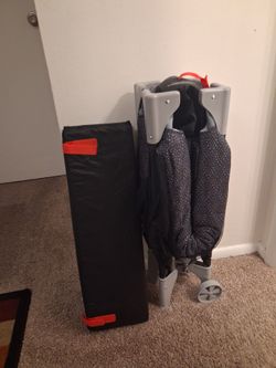 Baby play crib
