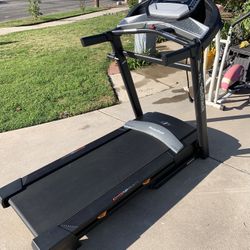 NordicTrack C700 Threadmill