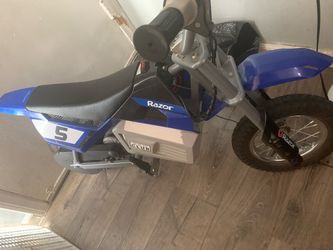 Electric mini dirt bike