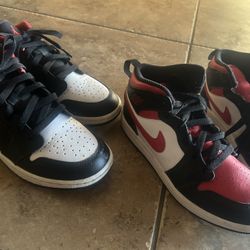 Nike Jordans Size 5.5y And 3y