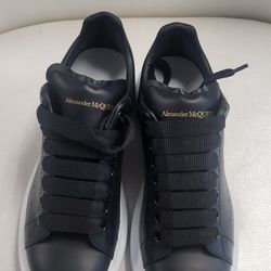 McQueen
Oversized Sneakers
