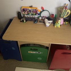 Kids Desk And Chair