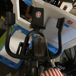 Schwinn IC4 Exercise Bike