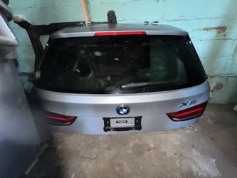 2018 BMW X5 Upper Trunk