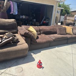 Yard sale!! Couch 250For 5 Piece Set