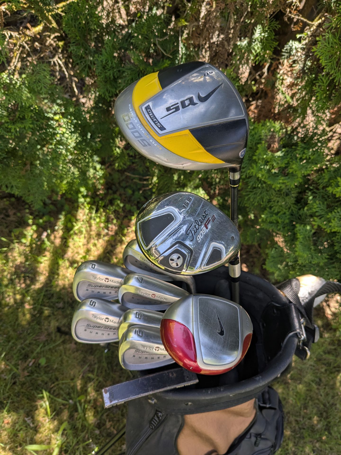 Complete Set Of Men's Right Handed Golf Clubs