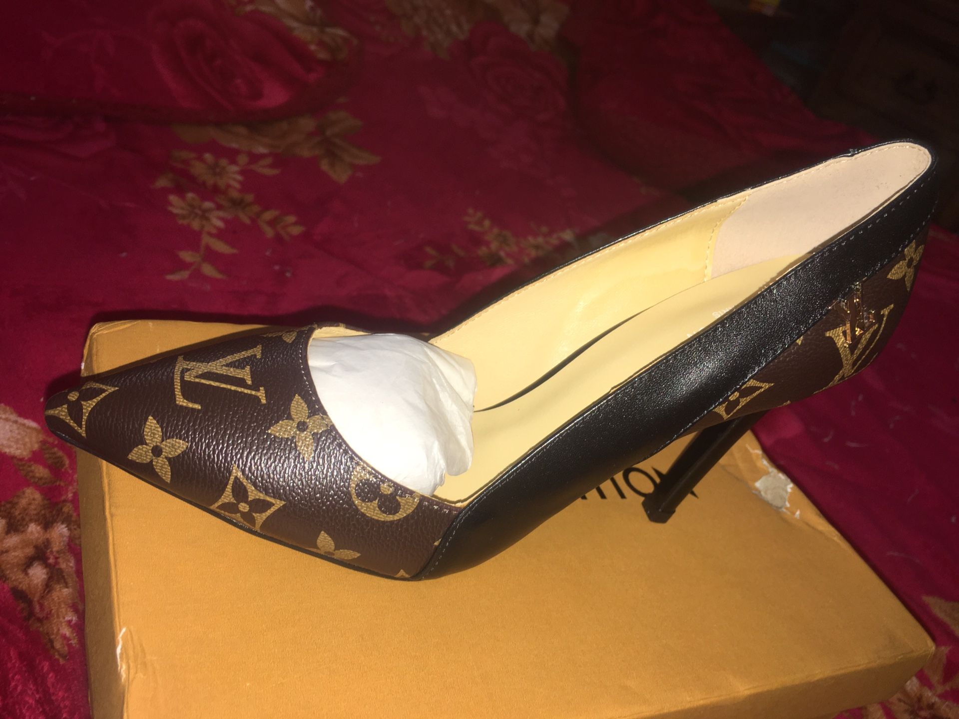 New Louis Vuitton high heels size 9