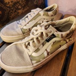 Vans Camo Canvas M6 W7.5