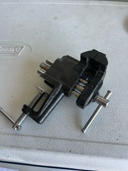 BESSEY 3 in. Clamp-On Vise New
