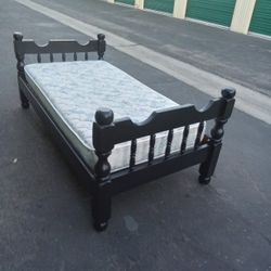 TWIN BLACK BED FRAME WITH MATTRESS 