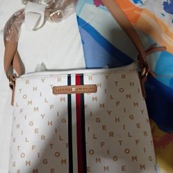 New Tommy Hilfiger Crossbody Bag 