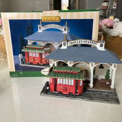 Lemax Line's End Trolley Station Table Accent