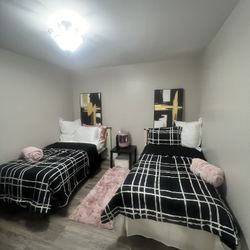 Twin Beds 