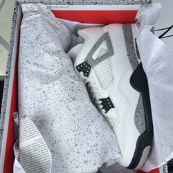 Jordan 4 Retro “White Cement” Size 10, 10.5, 11 and 11.5