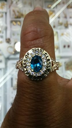 14k Gold Graduating Ring