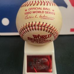 1980 World Series baseball
