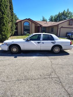 2002 Ford Crown Victoria