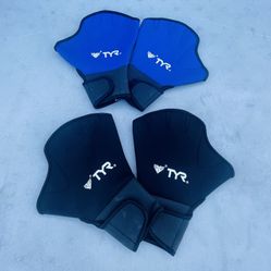 TYR Surf Aquatic Gloves Large /XL Body Surfing Both For $15 