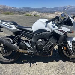 2014 Yamaha FZ1 