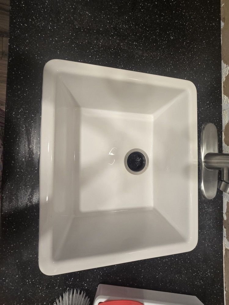 White Kitchen Sink With Touchless Faucet