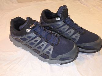 Work shoes