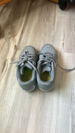 Size 1Y baseball cleats