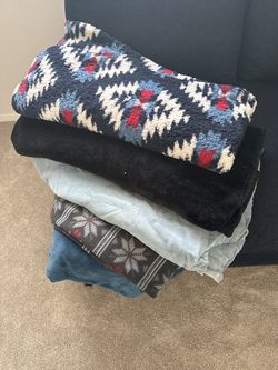 Assortment of blankets ($5 each!)