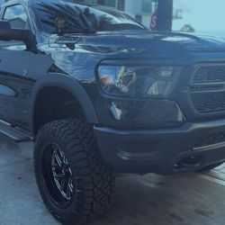 RAM 1500 Fender Flares 