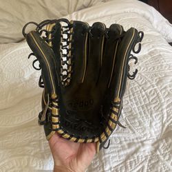 Wilson A2000 OT6 Outfield Glove