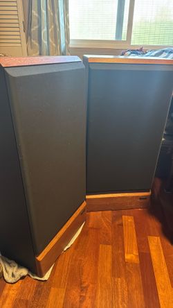 Advent Maestro 3 Way Rare Speakers