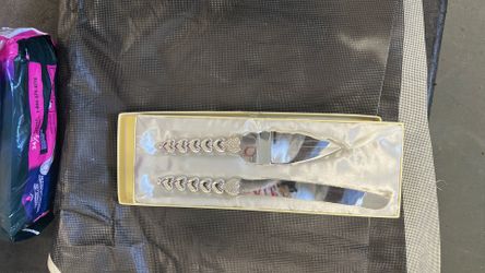 Knife and spatula for cake