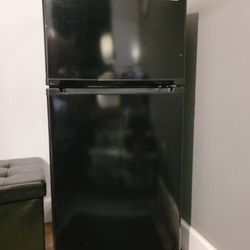 Mini Fridge & Freezer 