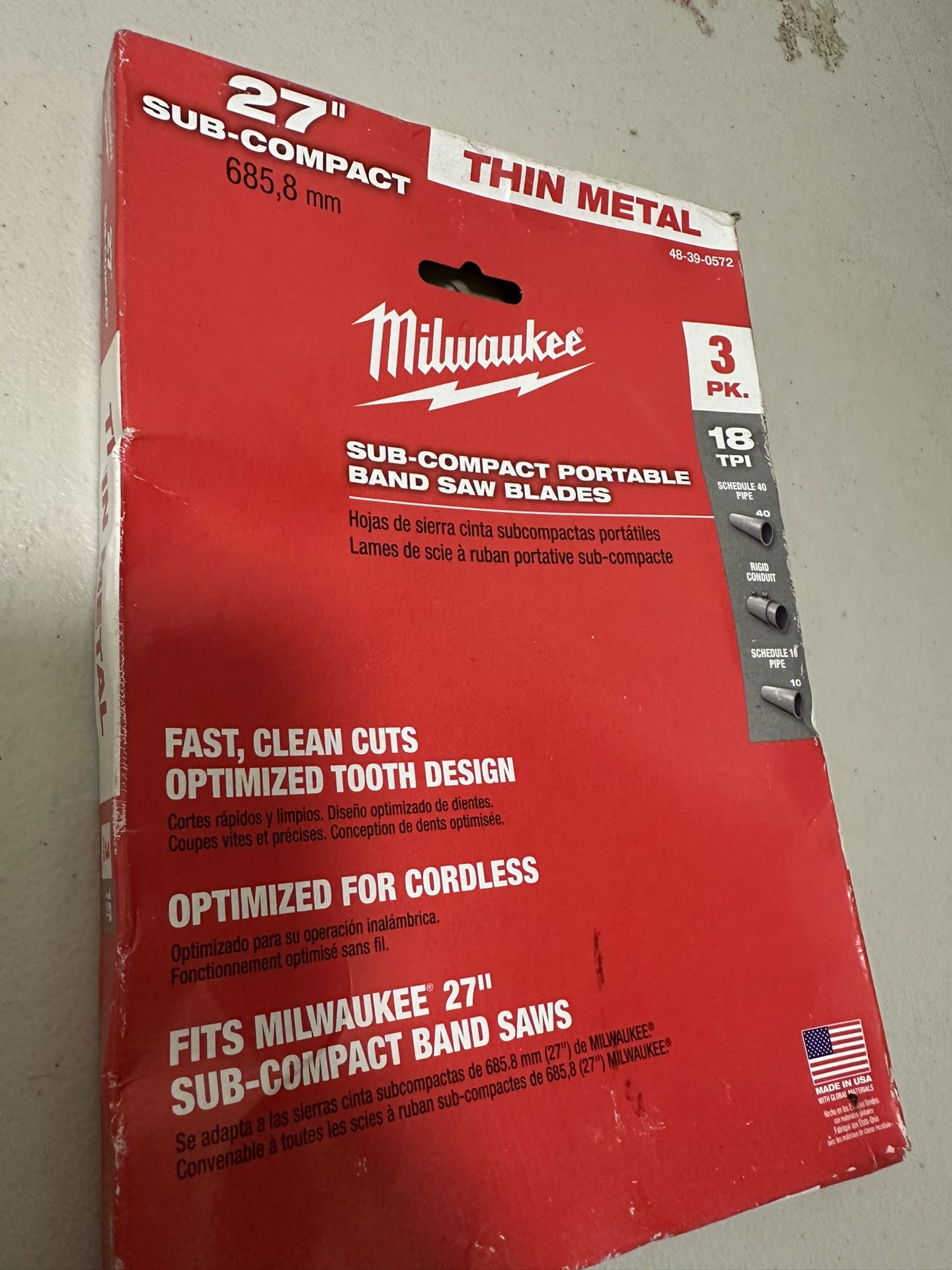 Milwaukee 27” Sub-Compact Band Saw Blades – 3 Pack – 18 TPI Thin Metal (48-39-0672)