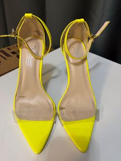 Anne Michelle Neon Yellow Pointed-Toe Heels