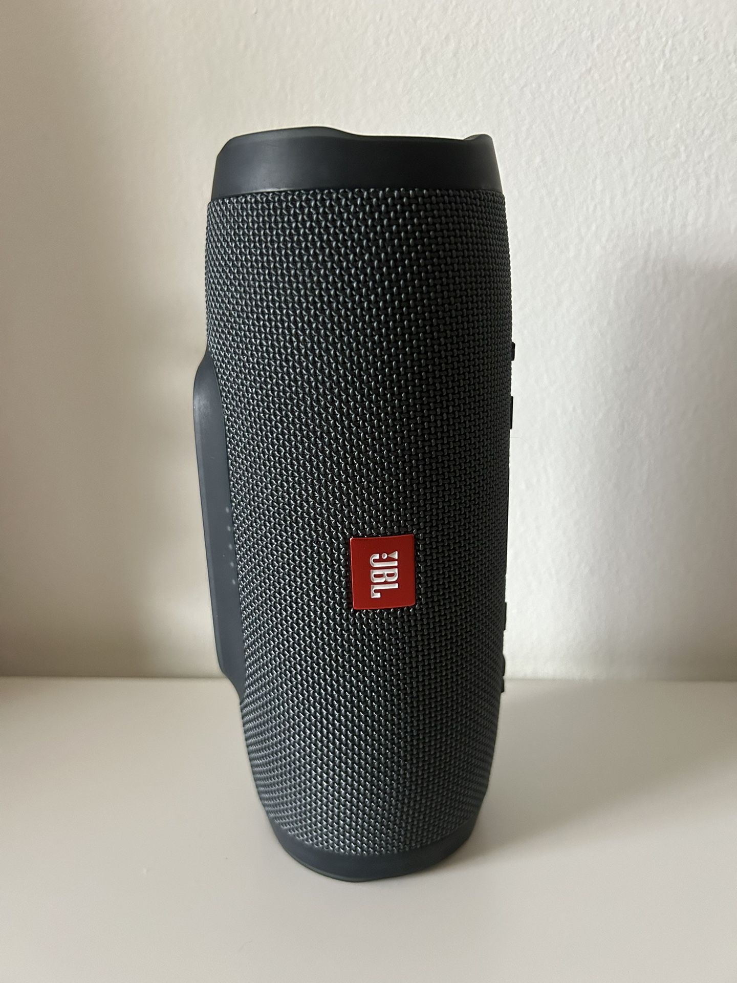 JBL Charge 3 Speaker