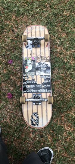 Neighbor Skate Shop Board Check DESCRIPTION