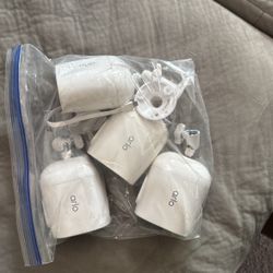 4 Arlo Cameras 