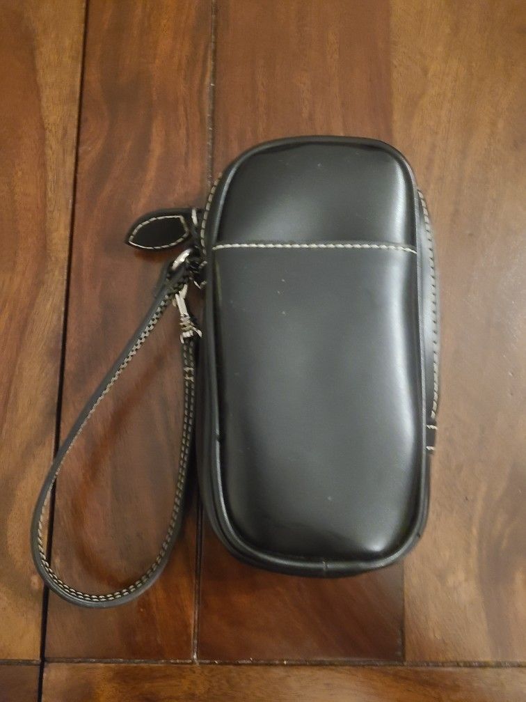 Nine West Case or wristlet