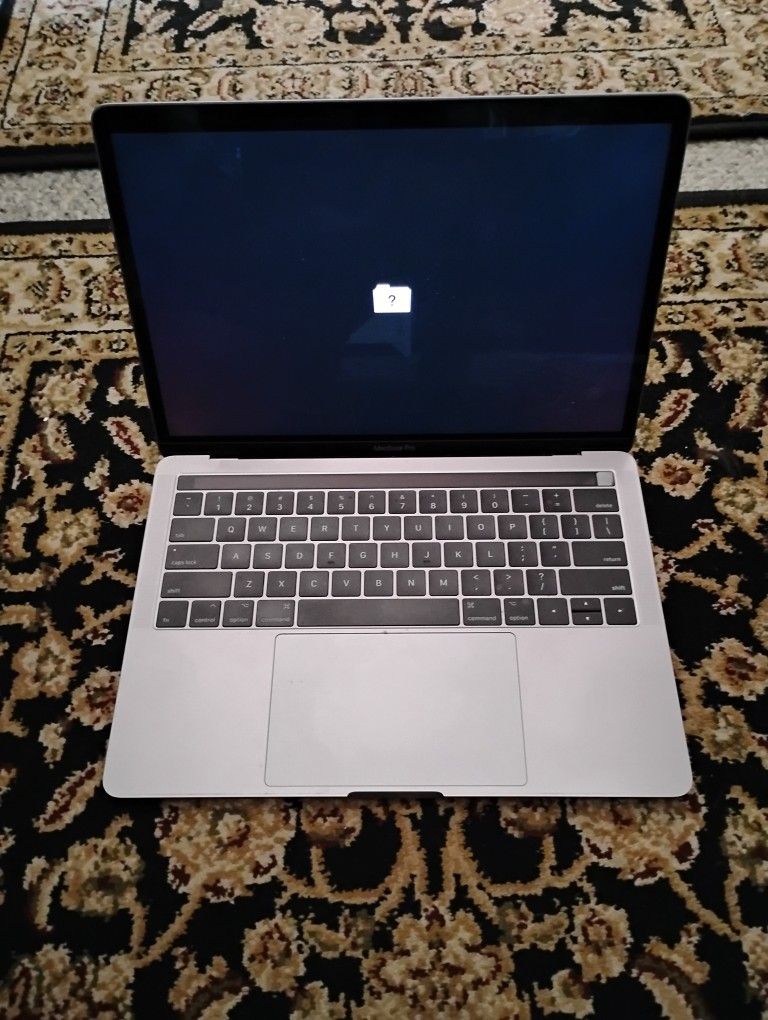 Apple MacBook Pro A1706
For parts or repair?Cosmetically very good condition.